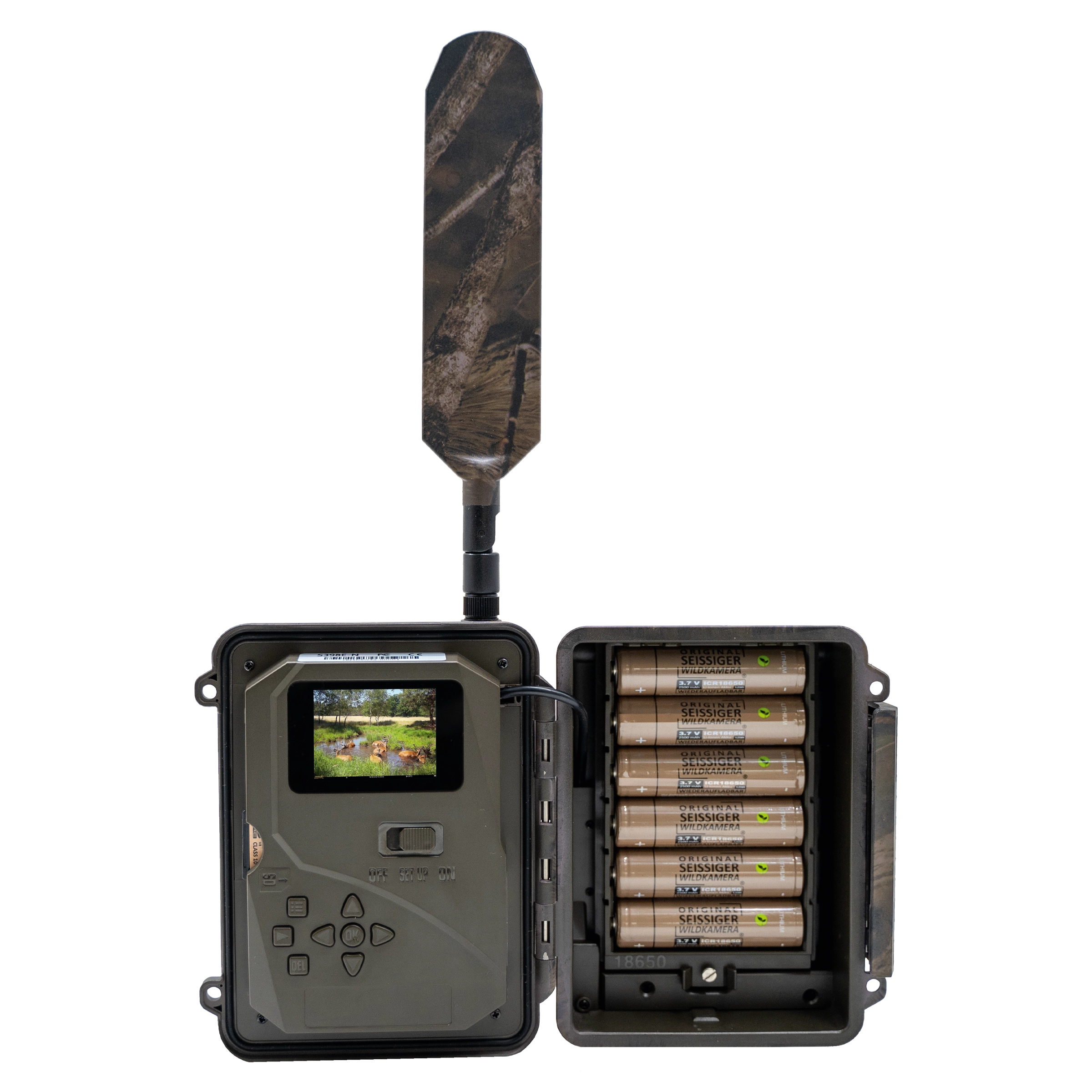 SEISSIGER Pro-Cam LTE Wildkamera offen, mit Display und eingelegten wiederaufladbaren Akkus.